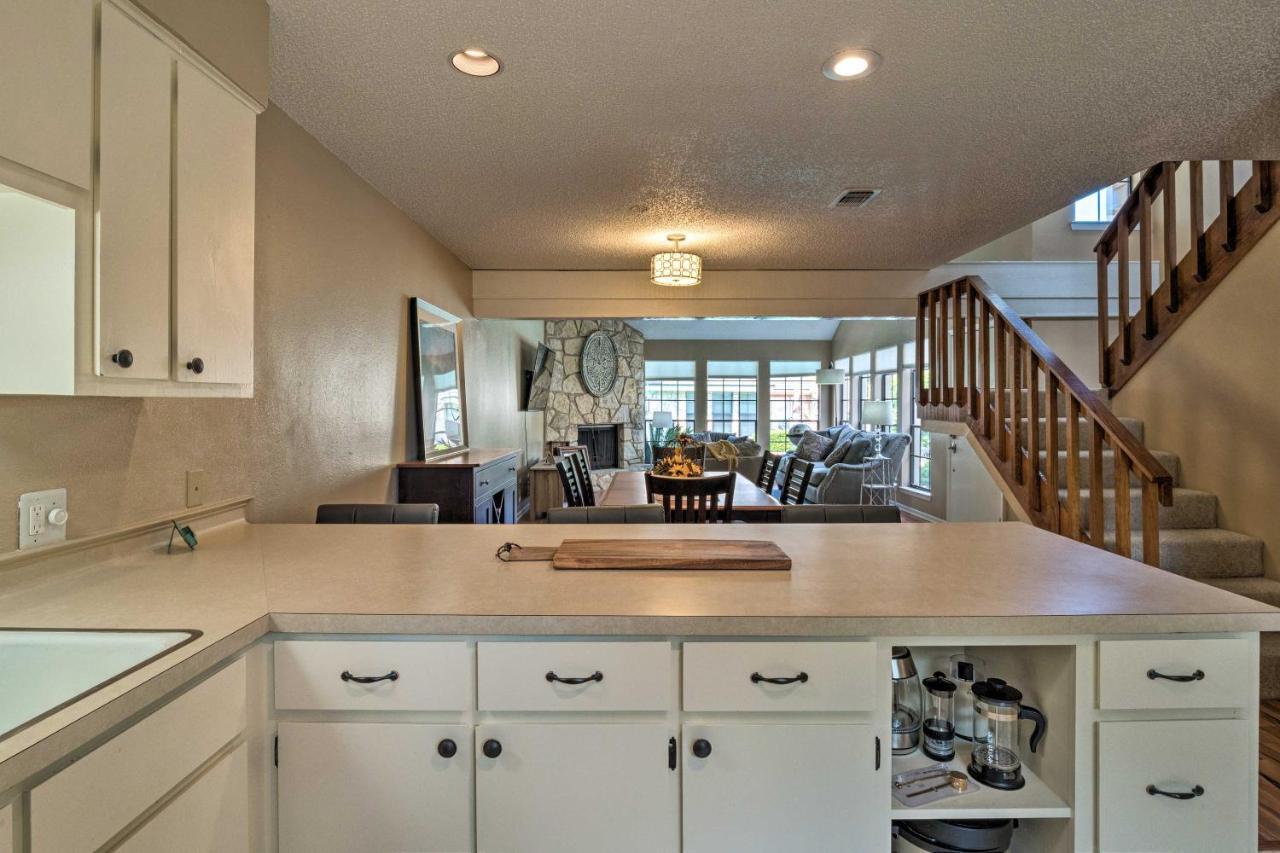 Horseshoe Bay Resort Townhome - Near Lake Lbj! Экстерьер фото